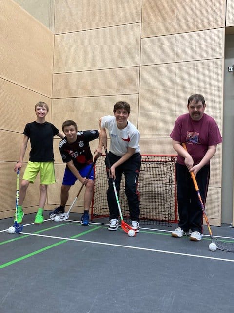 Floorball in Riem: Inklusionstraining immer mittwochs