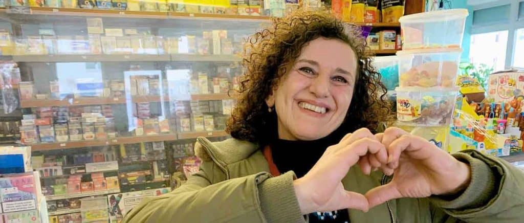 Das Herz am rechten Fleck: Lida möchte sich bei den Menschen im Viertel für die Solidarität der letzten Wochen bedanken! (Foto: H. Häuser)