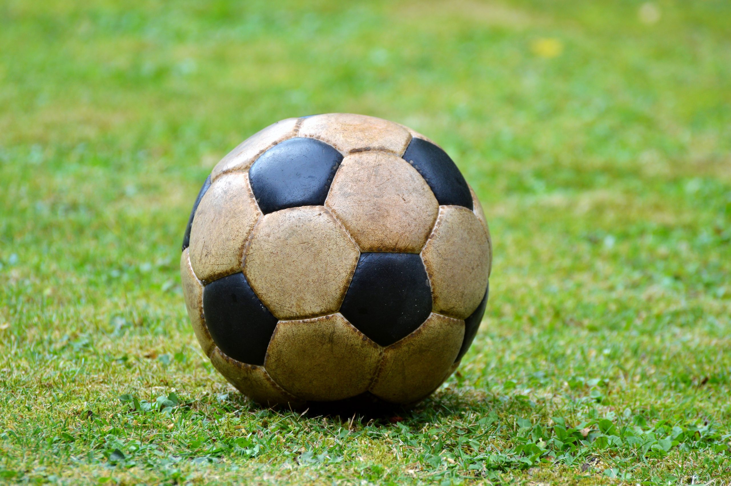 copyright_by_Pixabay_ralphs_fotos-football-2481233